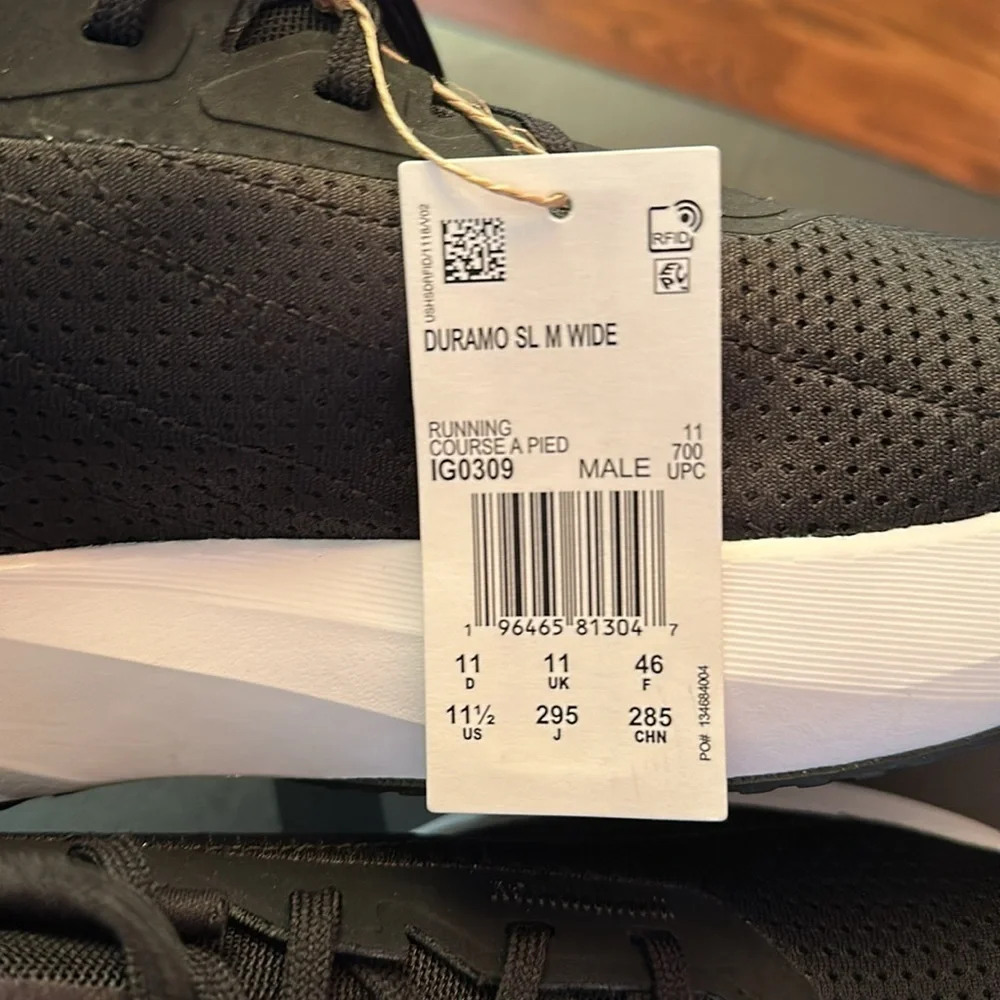 Adidas Men’s Durango SL Wide Black& White Size 11.5 Wide